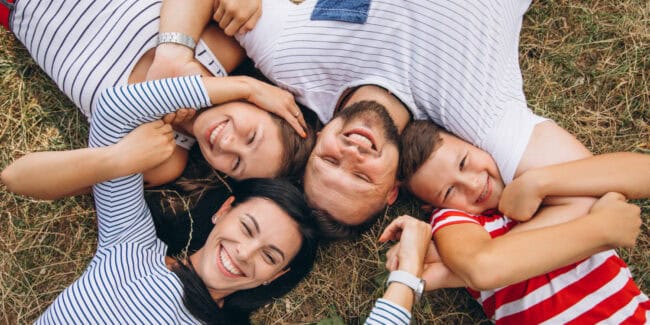 Bien vivre sa parentalité, famille heureuse